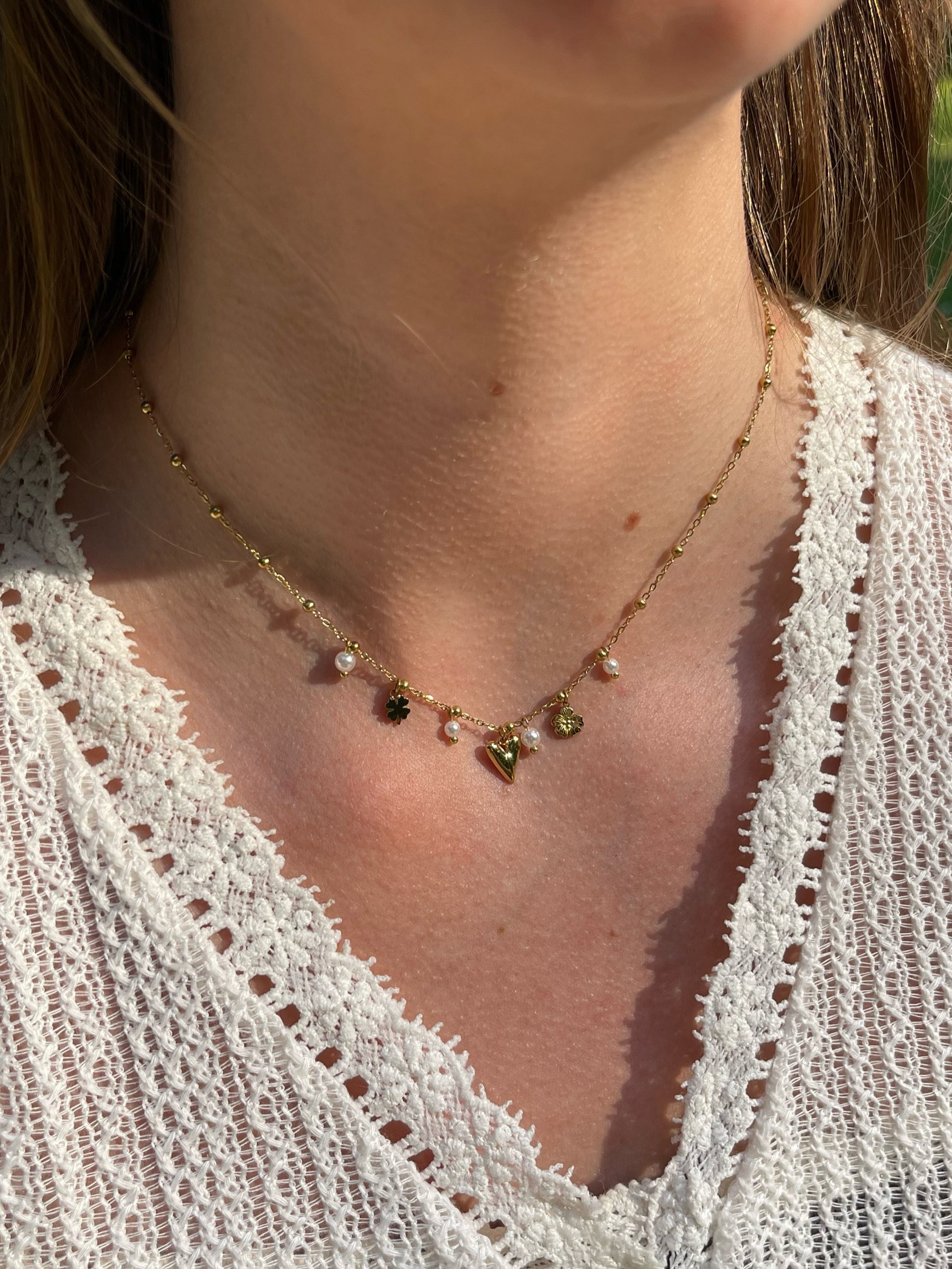 COLLIER LORYNA