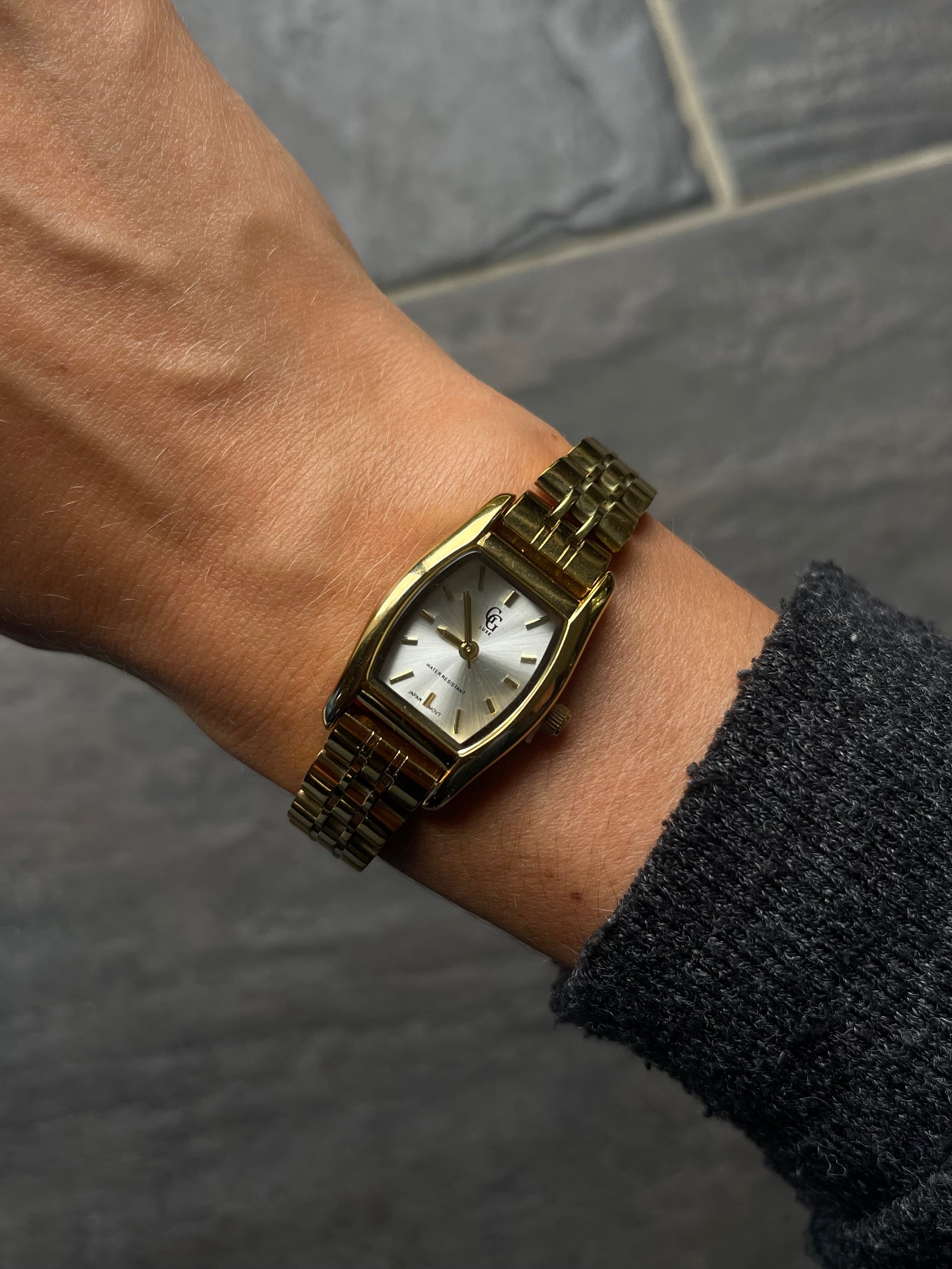 MONTRE KAMILIA